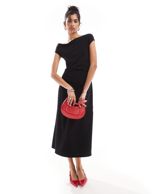 & Other Stories - Robe longueur mollet en jersey effet drapé avec épaules asymétriques à détail torsadé - Noir