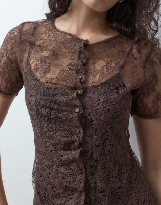 & Other Stories robe midi en dentelle à manches courtes et encolure ronde dégagée marron foncé, 3 de 4