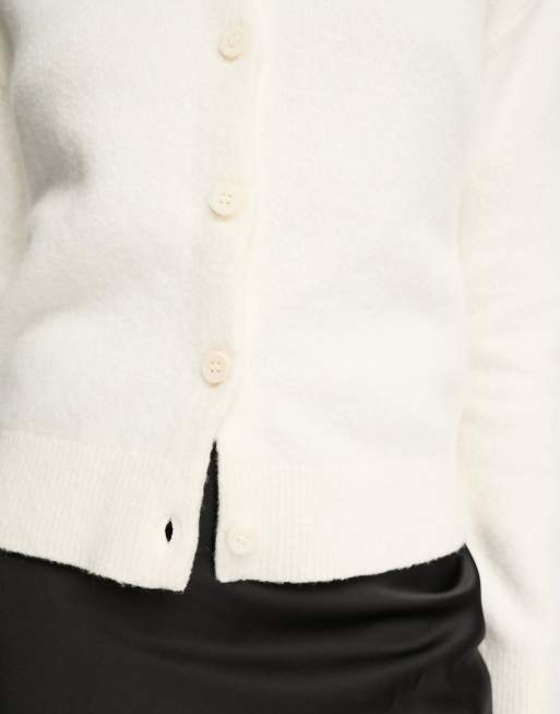 White round shop neck cardigan