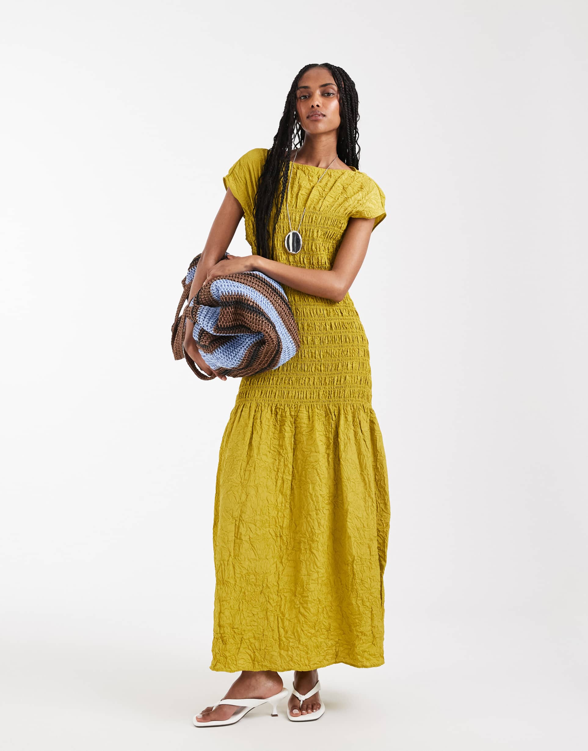 & other stories ruched crinkle maxi dress in citrus green