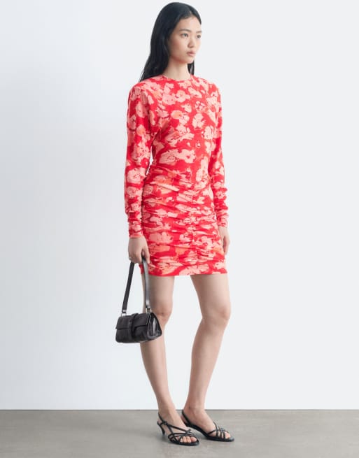 & Other Stories ruched long sleeve mini dress with padded shoulders and all over print in medium red, 3 of 4