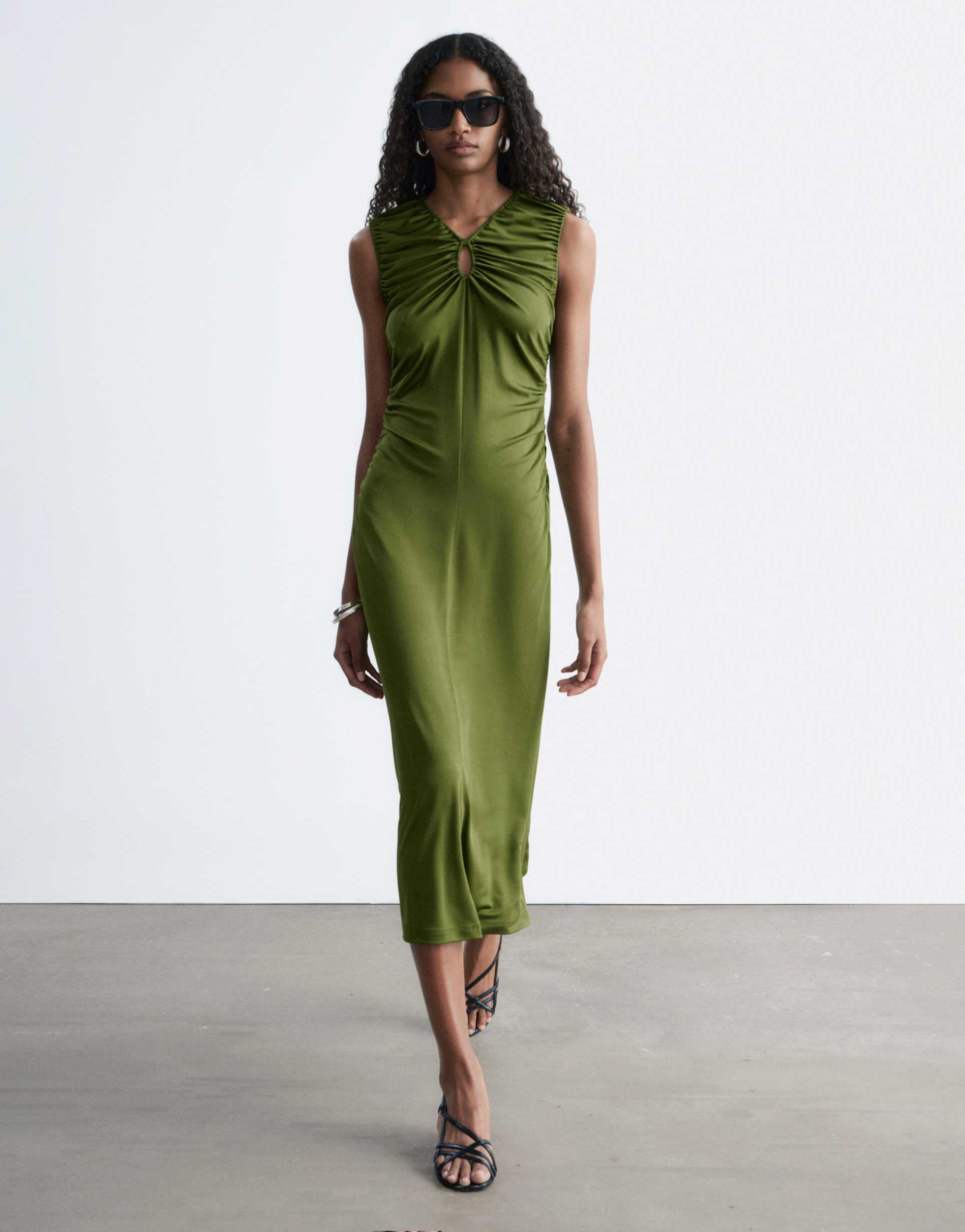 & other stories ruched sleeveless midi dress with keyhole in green