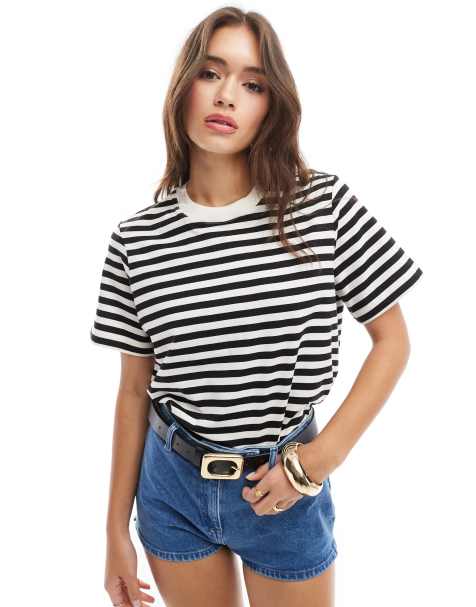 & Other Stories - Ruimvallend gestreept T-shirt met korte mouwen in zwart-wit - view 1