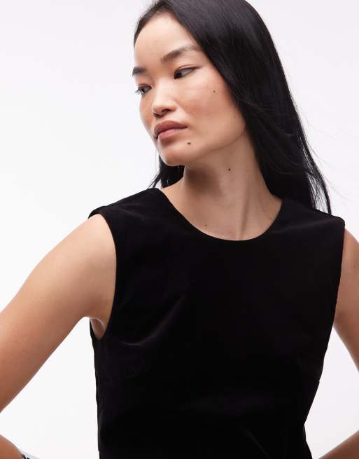 & Other Stories – Samt-Minikleid in Schwarz mit tiefem V-Rückenausschnitt, 3 von 4