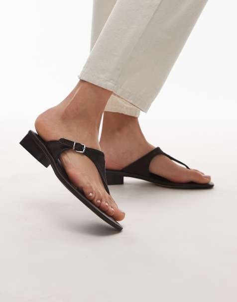 & Other Stories - Sandales en cuir texturé avec boucle - Marron foncé - view 1