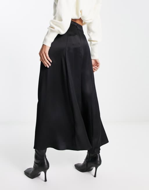 Flared skirt outlet black dress