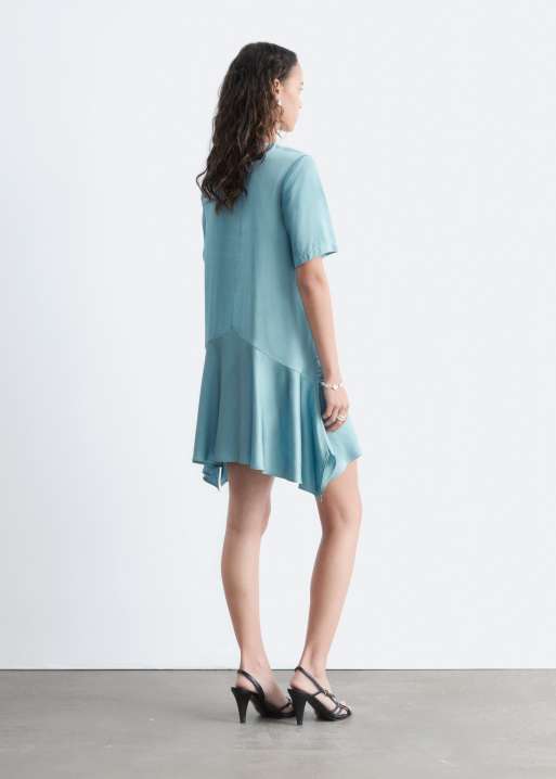 & Other Stories Satin-Minikleid mit tiefer Taille und Zipfelsaum in Dusty Blue, 3 von 4