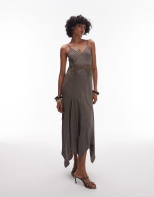 & Other Stories - Schlupfkleid in Hellbraun mit Spitzeneinsätzen und asymmetrischem Saum