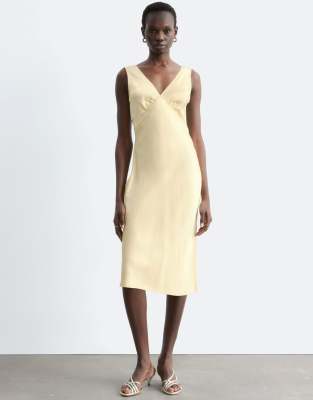Schräg geschnittenes Satin-Midikleid in Buttergelb Gelb 36