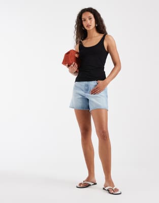 Schwarzes Tanktop mit U-Ausschnitt Schwarz XS