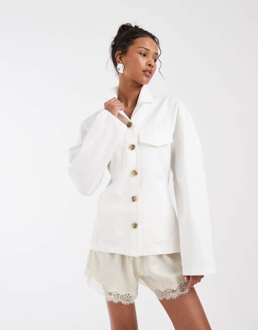 & Other Stories – Schwere, taillierte Jacke aus reiner Baumwolle in Weiß mit Knopfleiste, 2 von 4