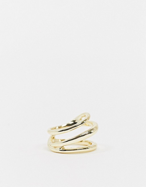 Weekday sculpted ring in gold