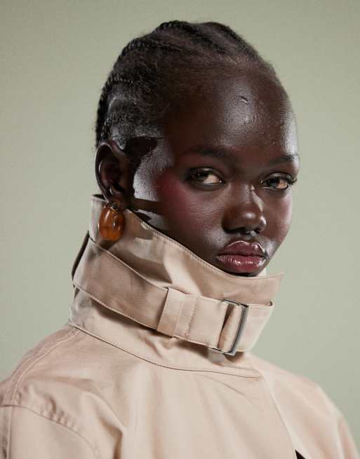 & Other Stories short trench jacket with strap funnel neck detail in beige, 3 of 4