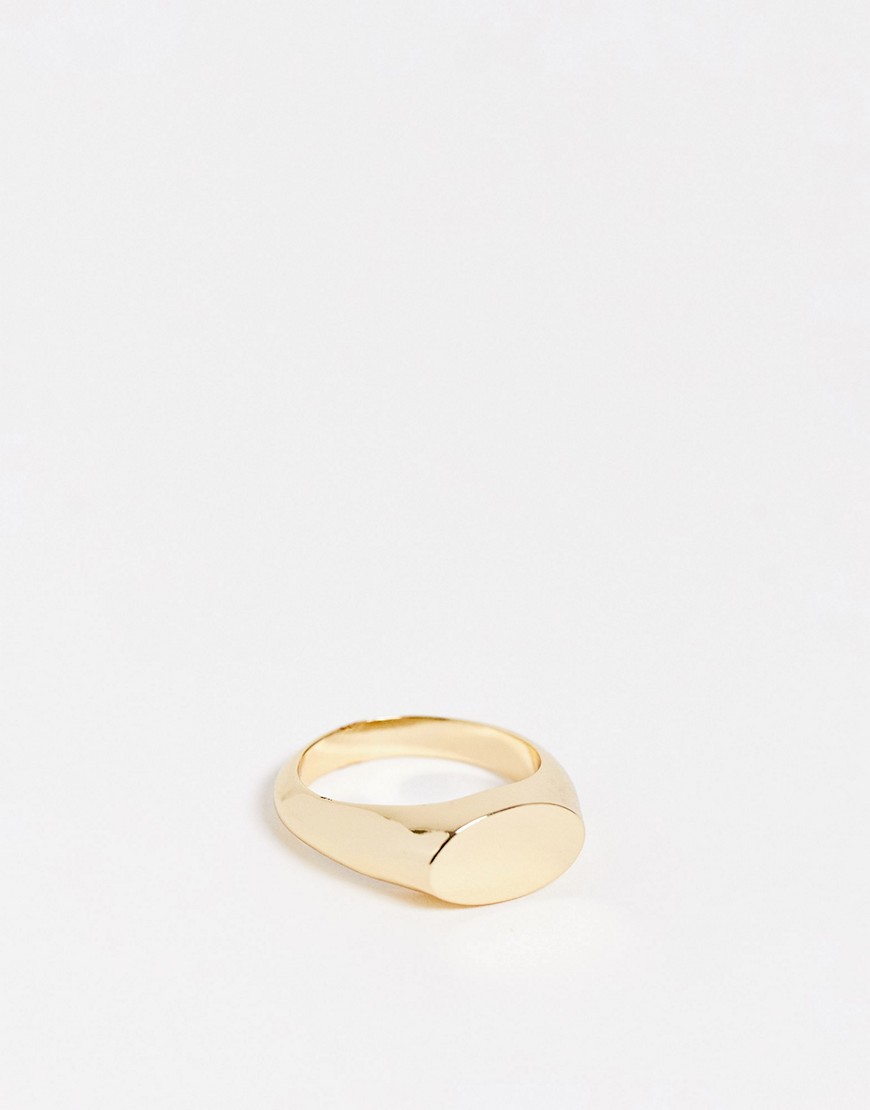 & Other Stories Signet Ring In Gold