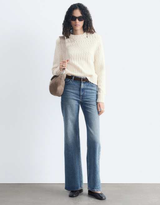 & Other Stories stickad tröja i ullmix med axelvaddar i off white, 2 av 4