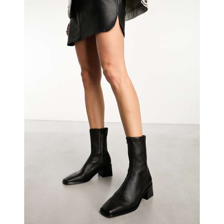 Other Stories Stiefeletten in Schwarz mit Absatz