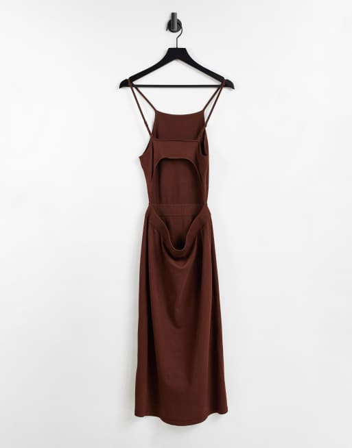 & Other Stories – Strick-Midikleid mit seitlichen Zierausschnitten in Dunkelbraun, 2 von 4