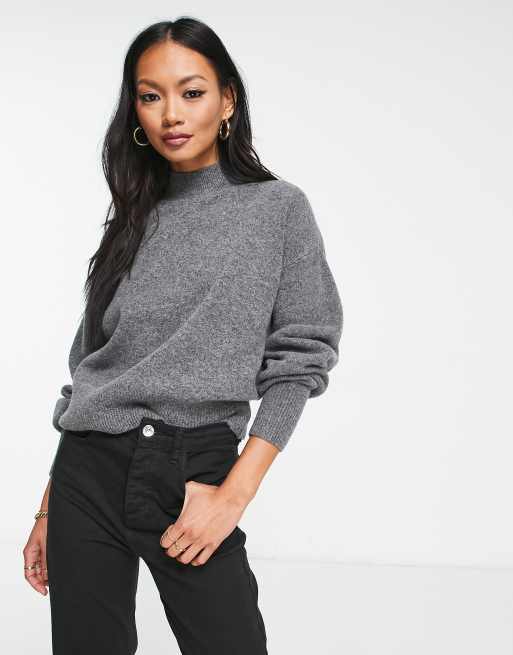 & Other Stories – Strickpullover in Dunkelgrau mit Stehkragen