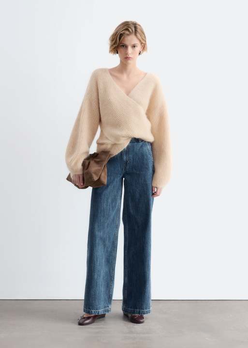 & Other Stories striktrøje med slå om-front i mohairblanding, beige, 2 af 6
