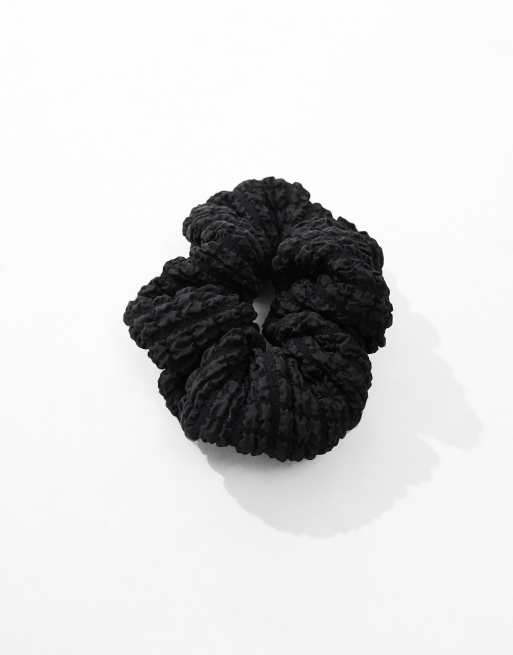 & Other Stories – Strukturierter Haargummi in Schwarz