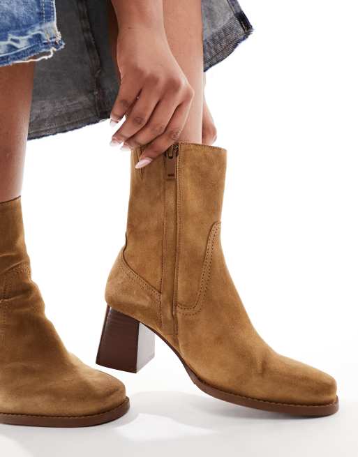 Tan ankle store boots with heel