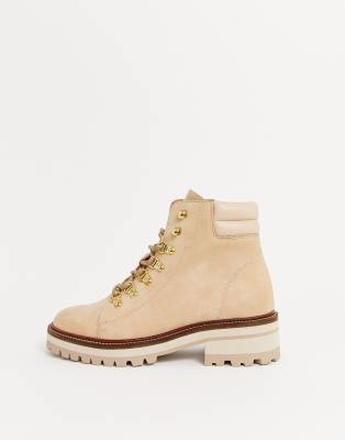 beige boots