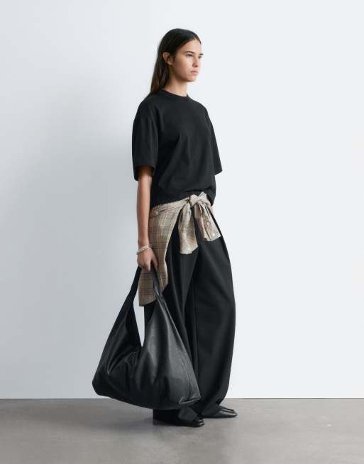 & Other Stories – Svart t-shirt i boxig oversize-passform, 2 av 4