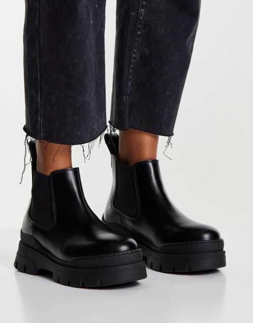 & Other Stories – Svarta ankelboots i läder med grov sula