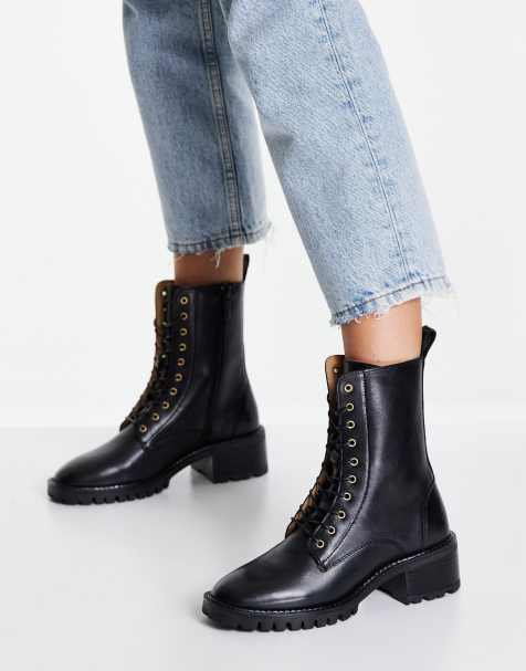& Other Stories – Svarta boots med låga klackar och snörning av läder - view 1