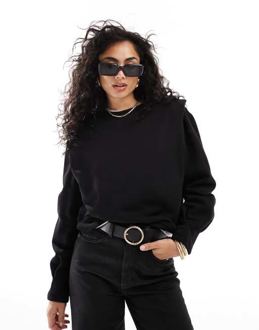 & Other Stories - Sweatshirt met brede schouders en geplooide manchetten in zwart