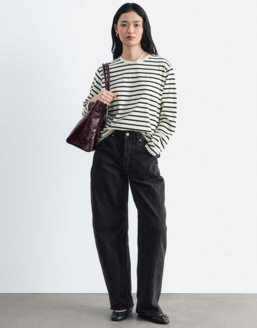 & Other Stories t-shirt oversize a maniche lunghe bianco sporco, 2 di 4