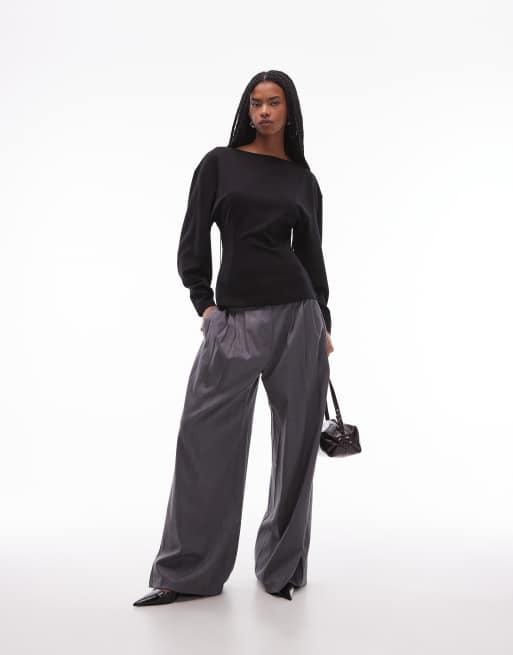 & Other Stories - Top a maniche lunghe drappeggiato nero con scollo a barchetta, 2 di 4