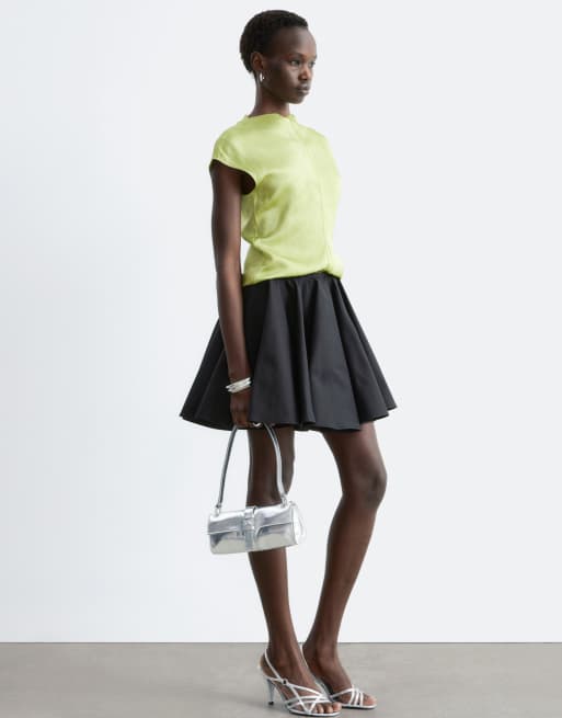 & Other Stories - Top drapé en satin avec col montant et taille cintrée - Vert citron, 2 de 4