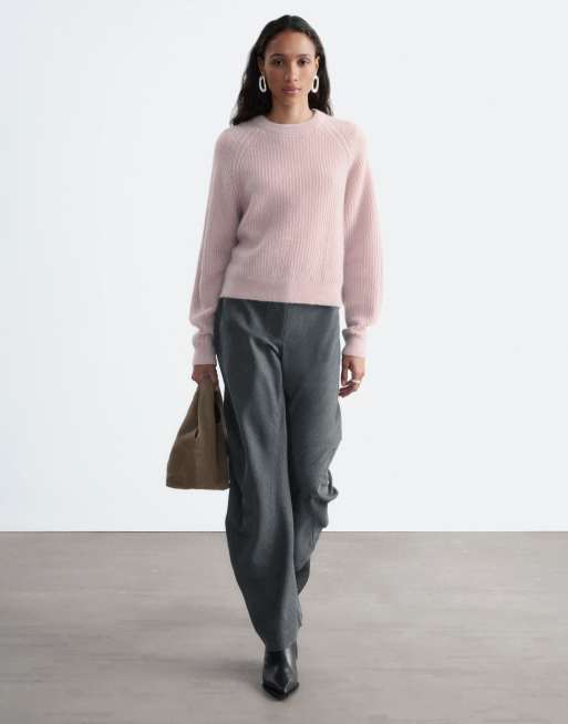 & Other Stories tröja i mohairmix med flätstickad detalj i rosa, 2 av 4