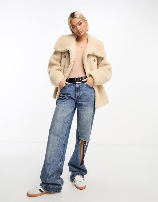 & Other Stories - Veste texturée en fausse fourrure à double boutonnage - Beige, 3 de 4
