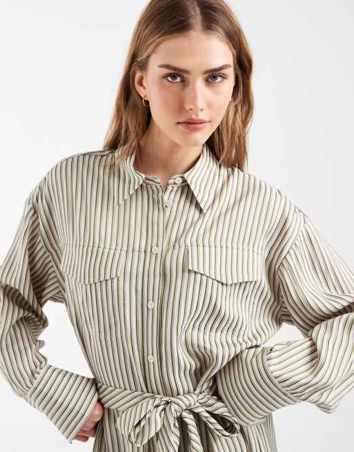 & Other Stories - Vestito camicia corto blu e bianco a righe con allacciatura sul davanti e colletto, 3 di 4