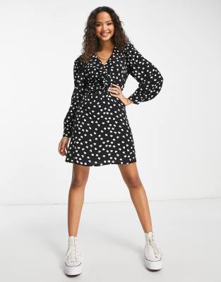 Other Stories Vestito corto nero con stampa a cuori con dettaglio intrecciato Cra wallonieShops