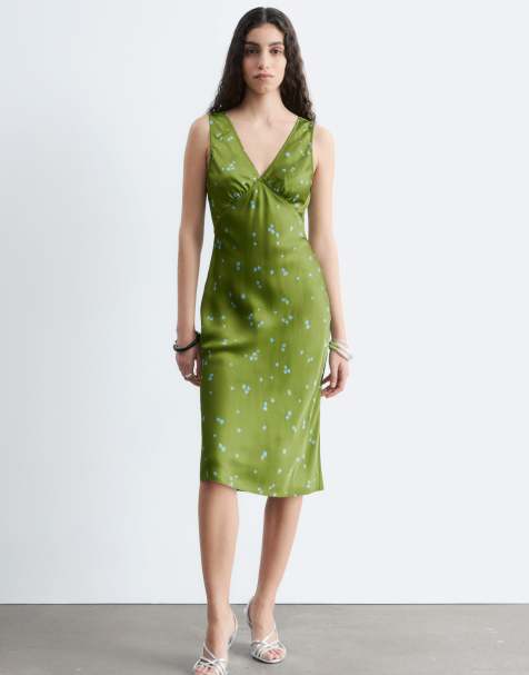 & Other Stories - Vestito midi in raso verde a fiori con taglio sbieco - view 1