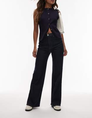 & Other Stories - Weite Jeans in hellblauer Waschung mit schrägen Taschen