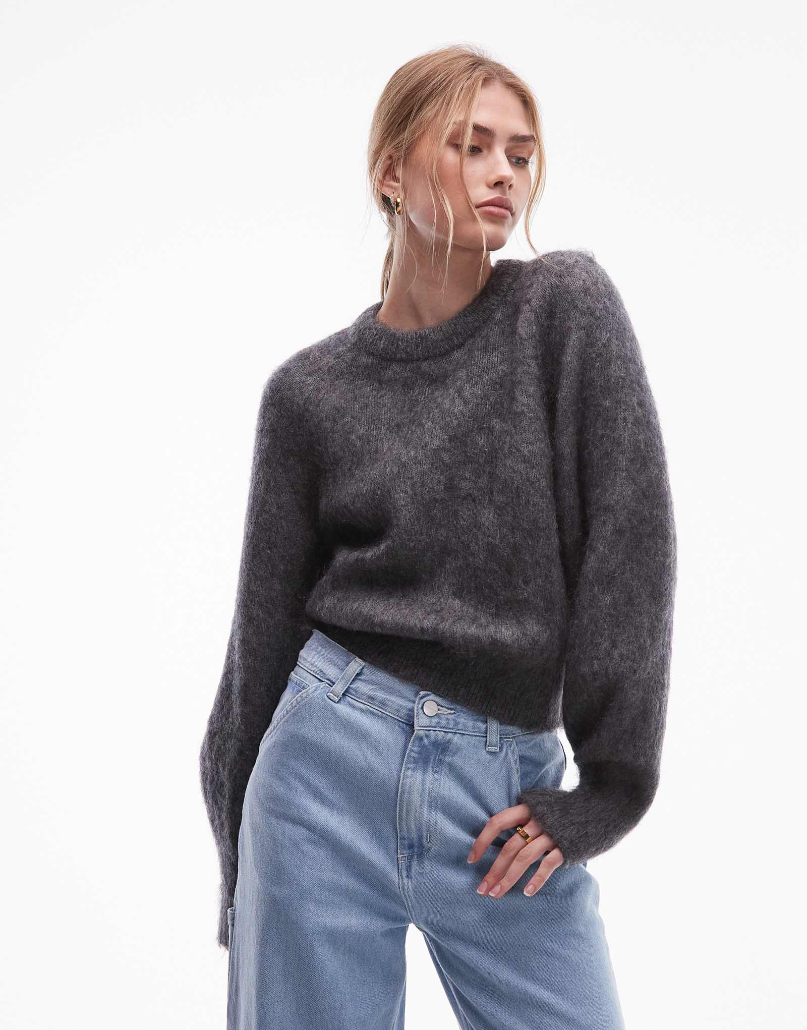 &Other Stories свитер из смеси шерсти и мохера с объемными рукавами темно-серого цвета 