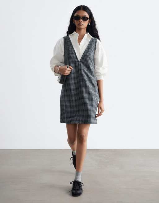 & Other Stories wool blend houndstooth pinafore dress in gray, 3 of 6