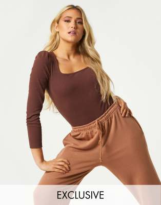Outrageous Fortune Exclusive Long Sleeve Square Neck Bodysuit In Chocolate-brown