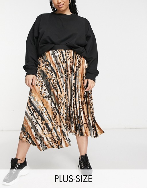 Outrageous Fortune Plus pleated maxi skirt in animal print