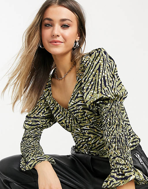  Outrageous Fortune sweetheart top in volume shoulders in animal print 
