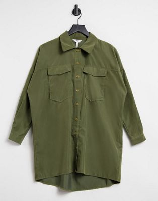 фото Oversized-рубашка цвета хаки с карманами object-зеленый цвет