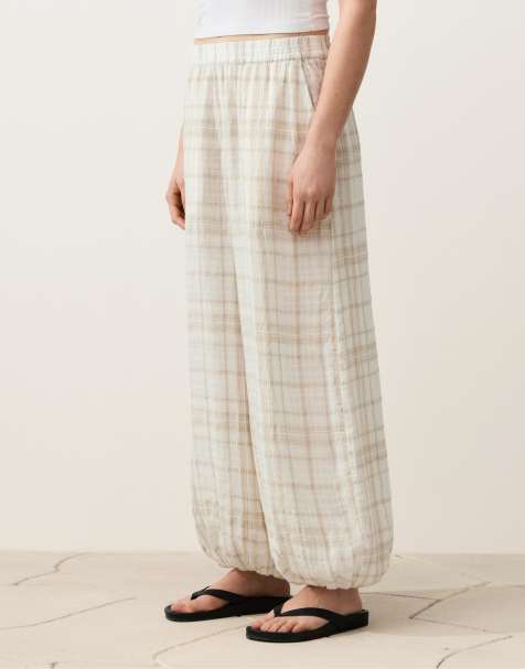 OYSHO 100% linen bloomer trousers in beige - view 1