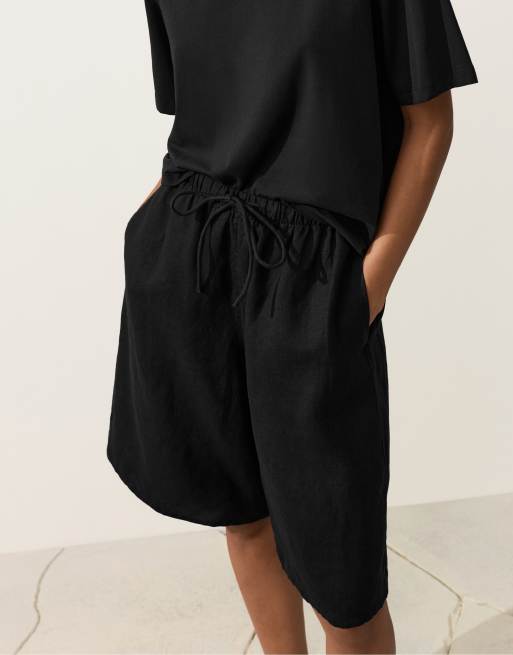 OYSHO 100% linen midi bermuda shorts in black | ASOS