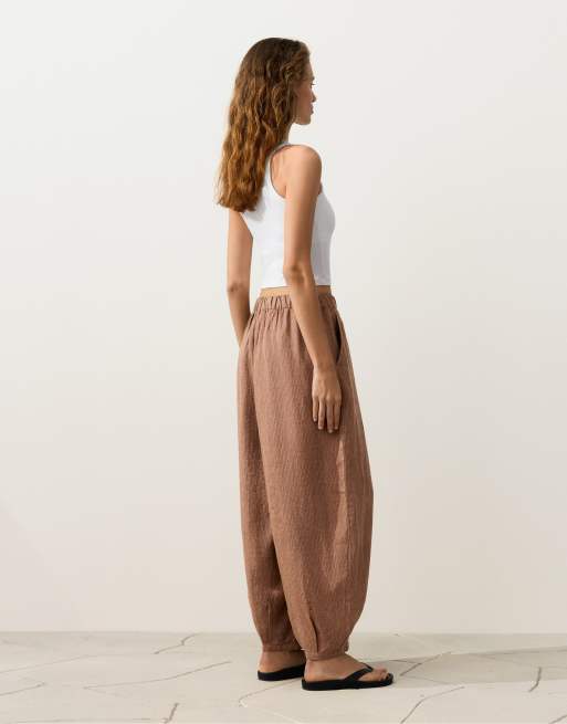 OYSHO 100% linen striped balloon trousers in tan melange, 4 of 4
