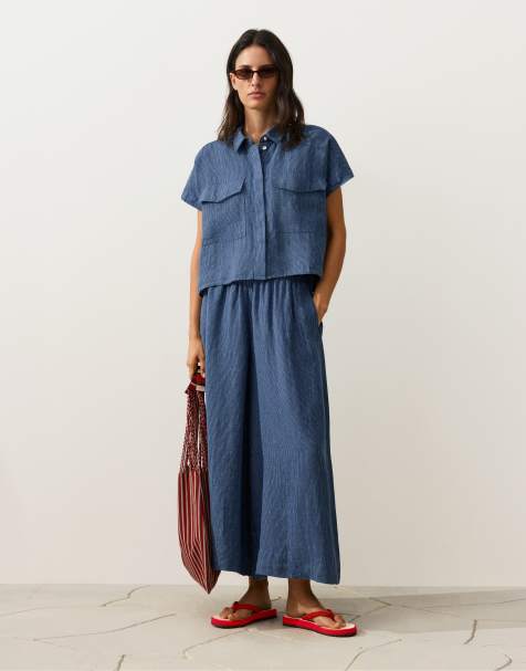 OYSHO 100% linen super wide-leg cropped trousers in blue - view 1