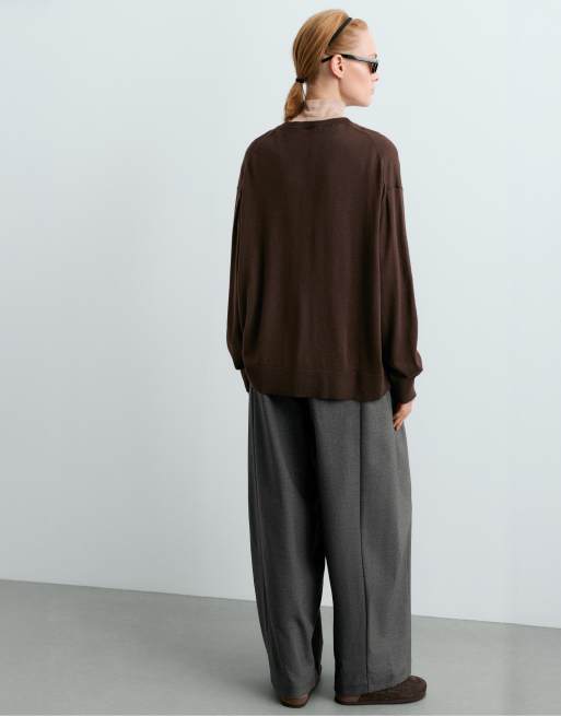 OYSHO 100% wool v-neck knit jumper in brown, 4 of 4